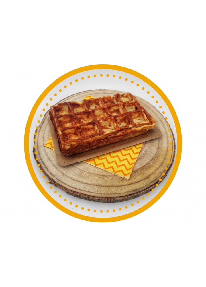 Gaufre poulet, curry, oignons et emmental