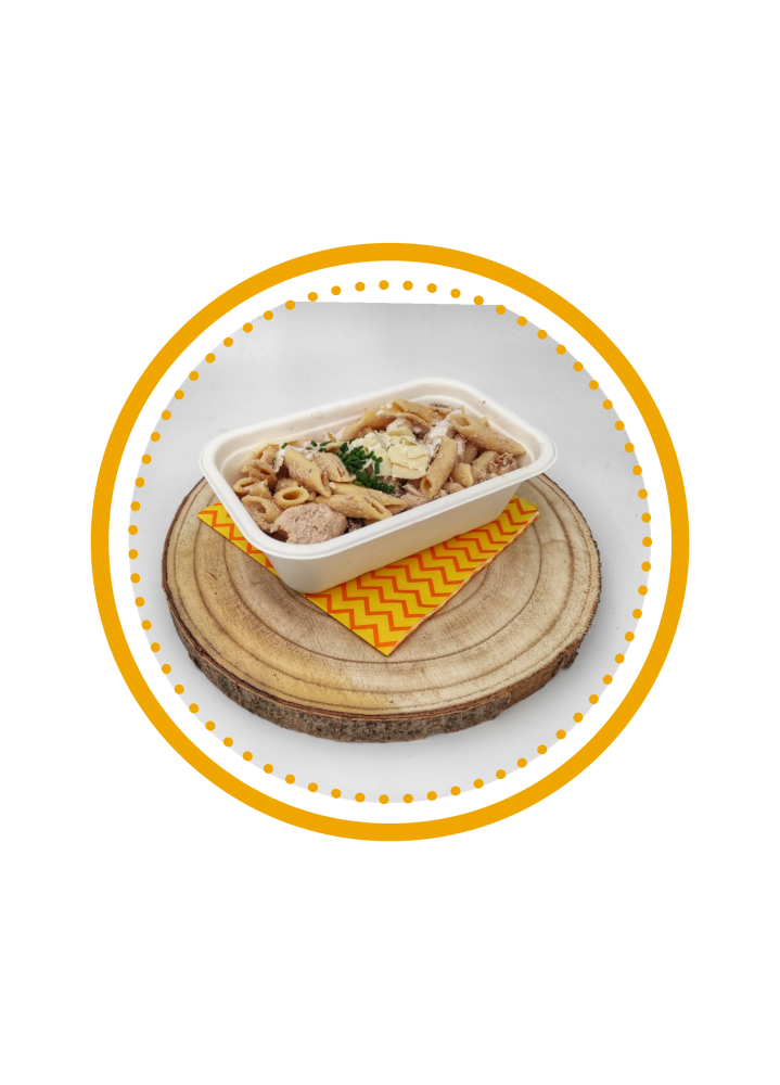 LUNDI : Pennes au poulet, sauce au bleu, noix et ciboulette
